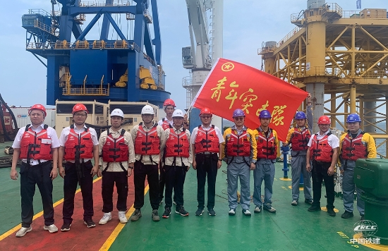 申能海南項目部青年突擊隊(王澳 攝).jpg